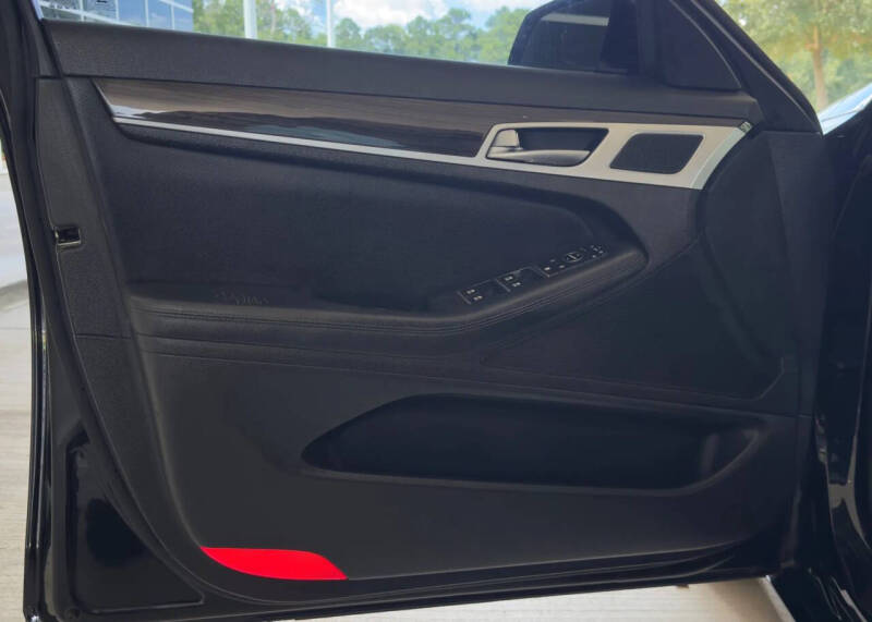 2016 Hyundai Genesis