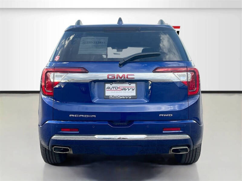 2023 GMC Acadia Denali