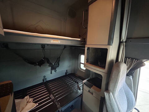 2016 Freightliner Cascadia