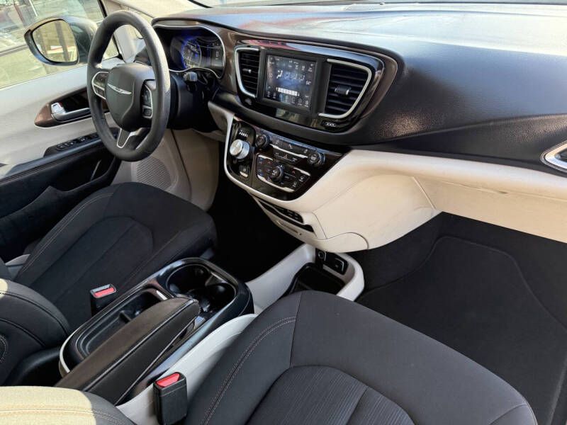 2018 Chrysler Pacifica Touring Plus