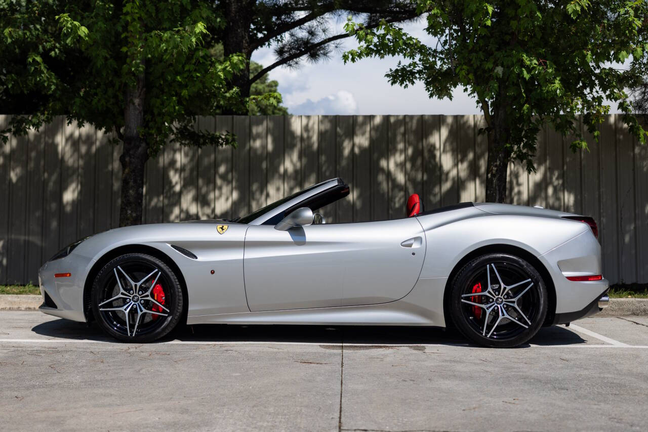 2015 Ferrari California T 12