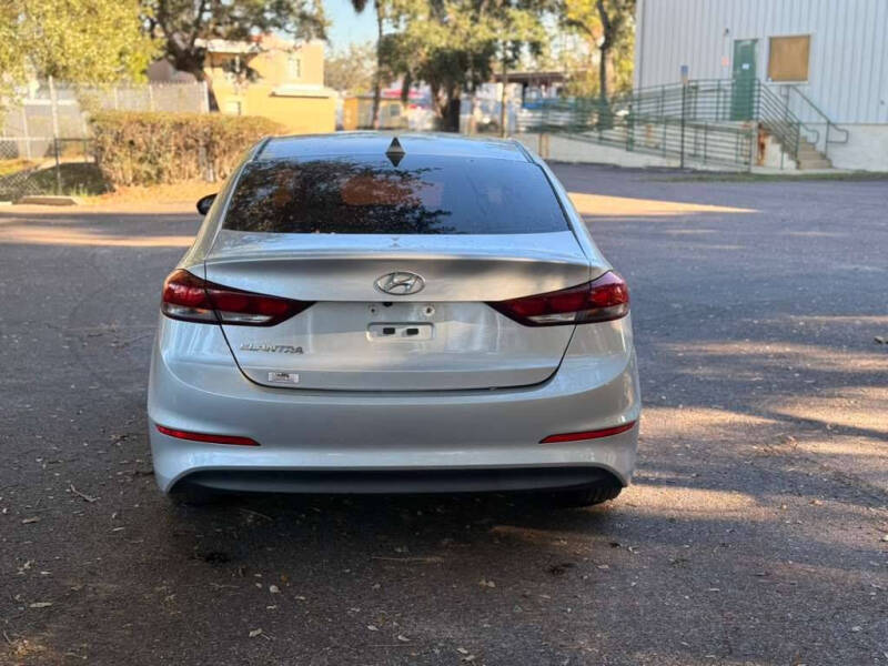 2018 Hyundai Elantra