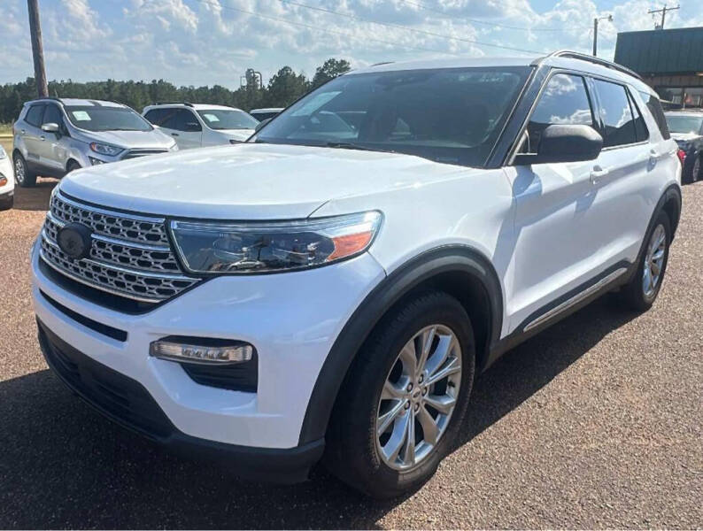 2020 Ford Explorer XLT's photo
