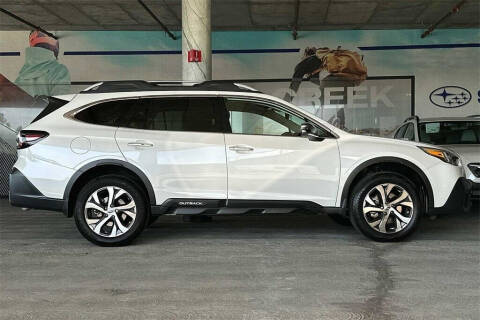2022 Subaru Outback Touring XT