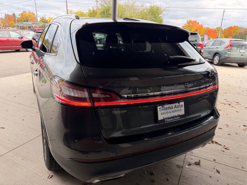 2019 Lincoln Nautilus Select