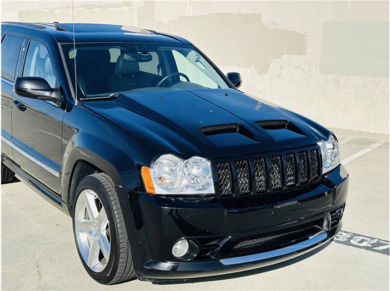 2007 Jeep Grand Cherokee SRT-8 photo 8