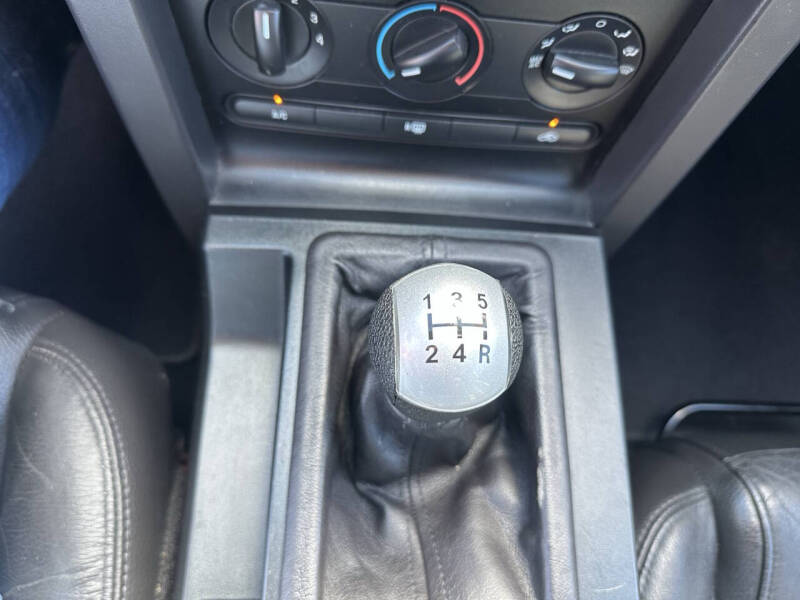 2008 Ford Mustang V6 Deluxe