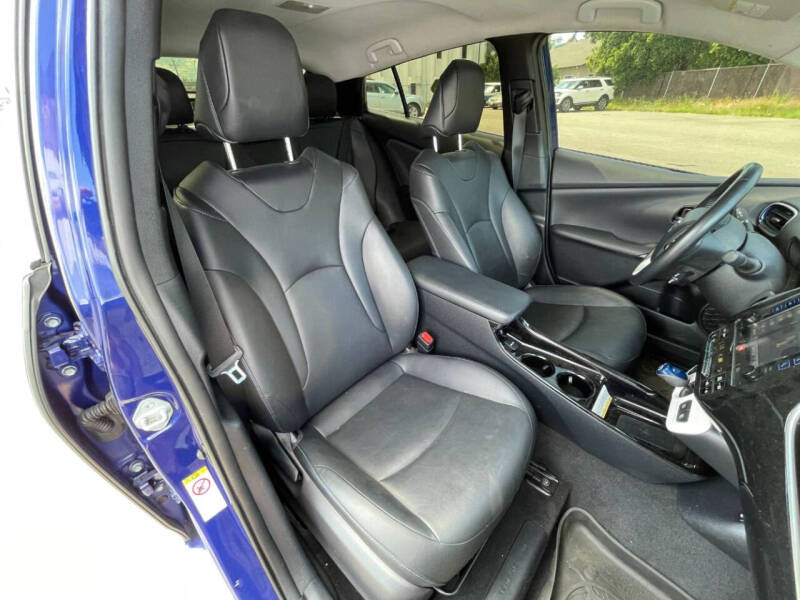 2017 Toyota Prius Four Touring