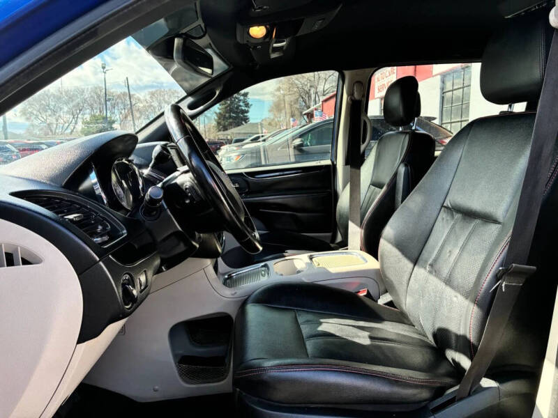 2020 Dodge Grand Caravan SXT
