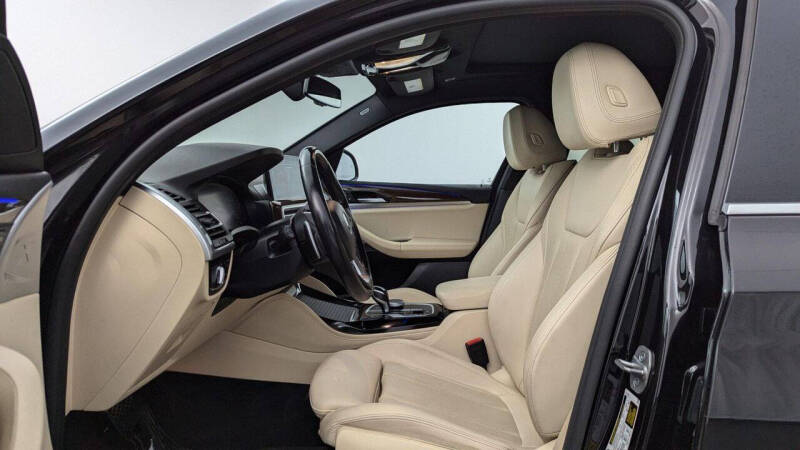 2022 BMW X4 xDrive30i