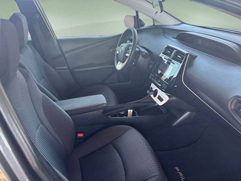2017 Toyota Prius Two