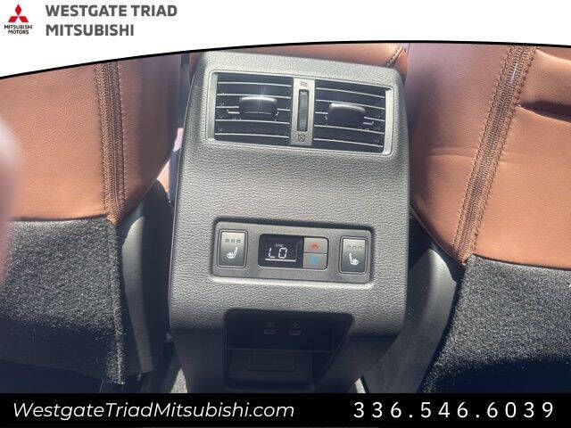 2025 Mitsubishi Outlander SEL