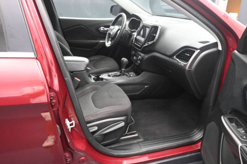 2019 Jeep Cherokee Latitude