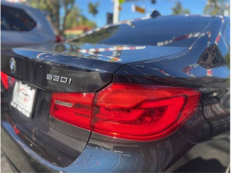 2020 BMW 5 Series 530i