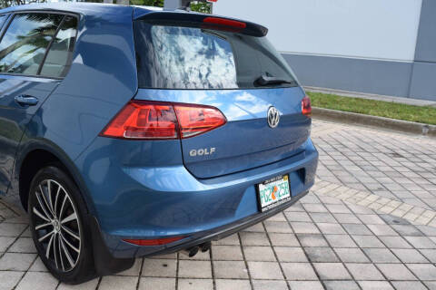 2015 Volkswagen Golf TDI SE