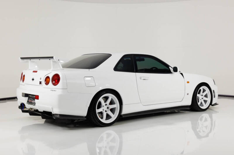 2000 Nissan GT-R