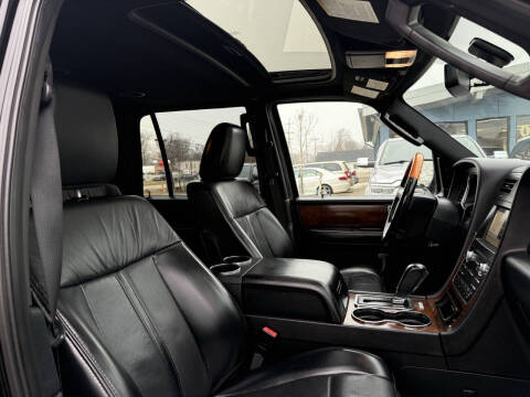 2017 Lincoln Navigator L Select