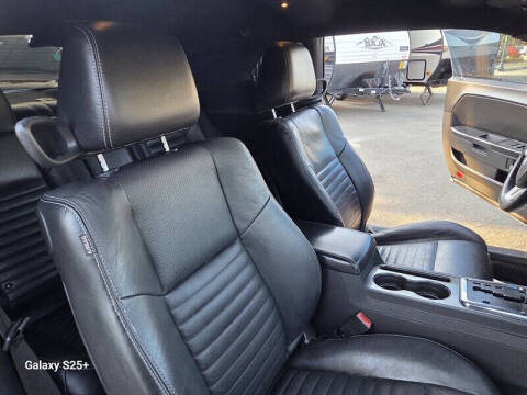 2011 Dodge Challenger SE