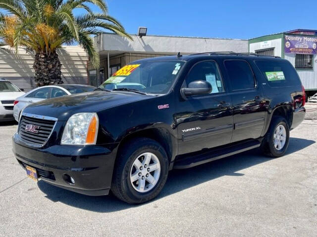 2013 GMC Yukon XL for sale at Country Motors in Salinas, CA