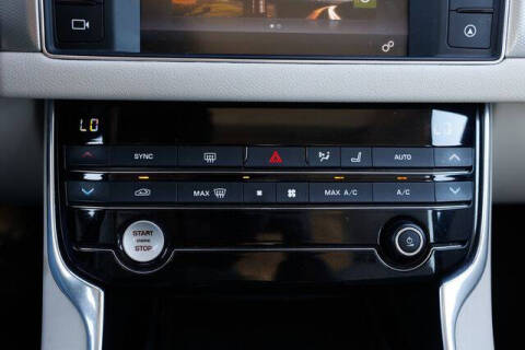 2017 Jaguar XF 35t Prestige