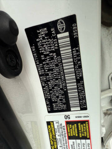 2019 Toyota Camry Hybrid LE