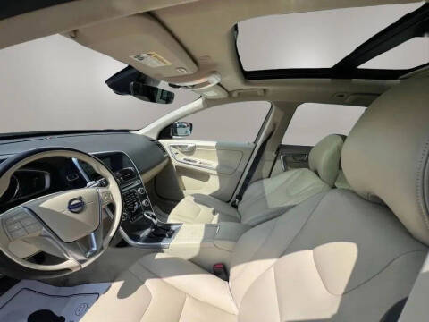 2015 Volvo XC60 T5 Premier