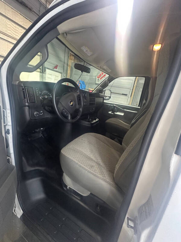 2018 Chevrolet Express 2500