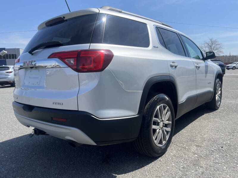 2018 GMC Acadia SLE-2