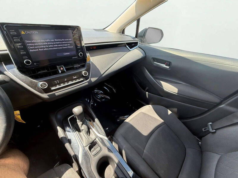 2021 Toyota Corolla LE