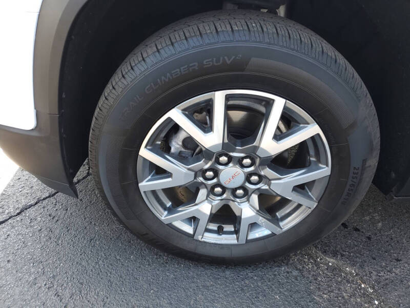 2023 GMC Acadia SLT