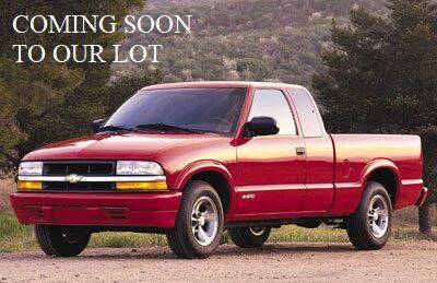 2001 Chevrolet S-10 for sale at FASTRAX AUTO GROUP in Lawrenceburg KY