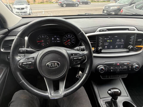 2017 Kia Sorento LX