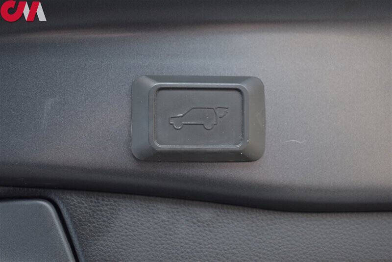 2019 Toyota RAV4 Hybrid XLE