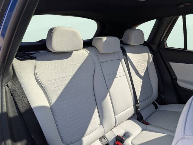 2023 Mercedes-Benz GLC GLC 300