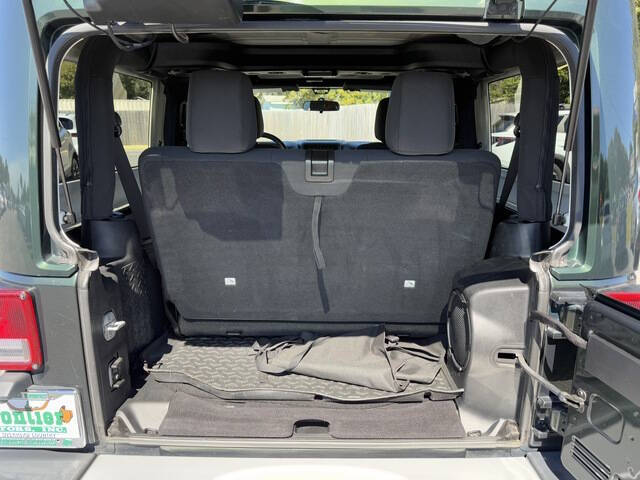 2012 Jeep Wrangler Sahara