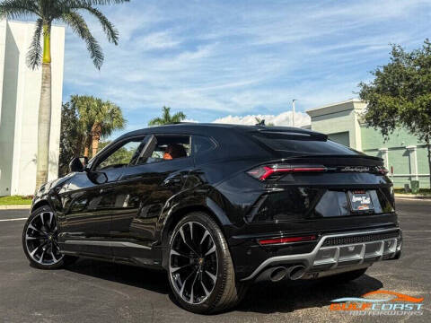2022 Lamborghini Urus