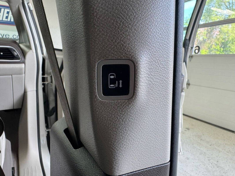 2021 Chrysler Pacifica Hybrid Touring L