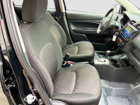 2024 Mitsubishi Mirage LE