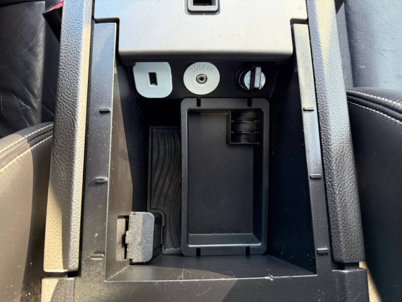 2011 Ford Taurus SEL