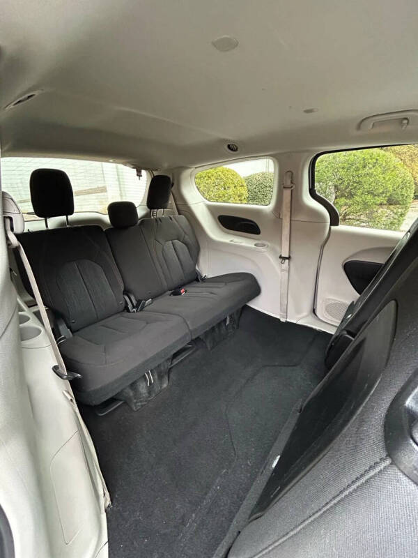 2018 Chrysler Pacifica LX