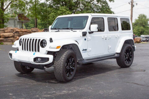 2021 Jeep Wrangler Unlimited for sale at CROSSROAD MOTORS in Caseyville IL