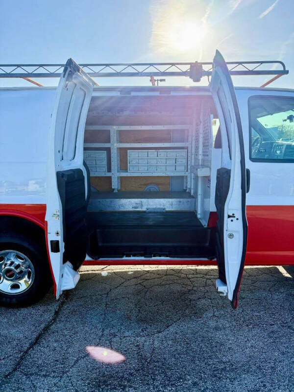 2017 GMC Savana 2500