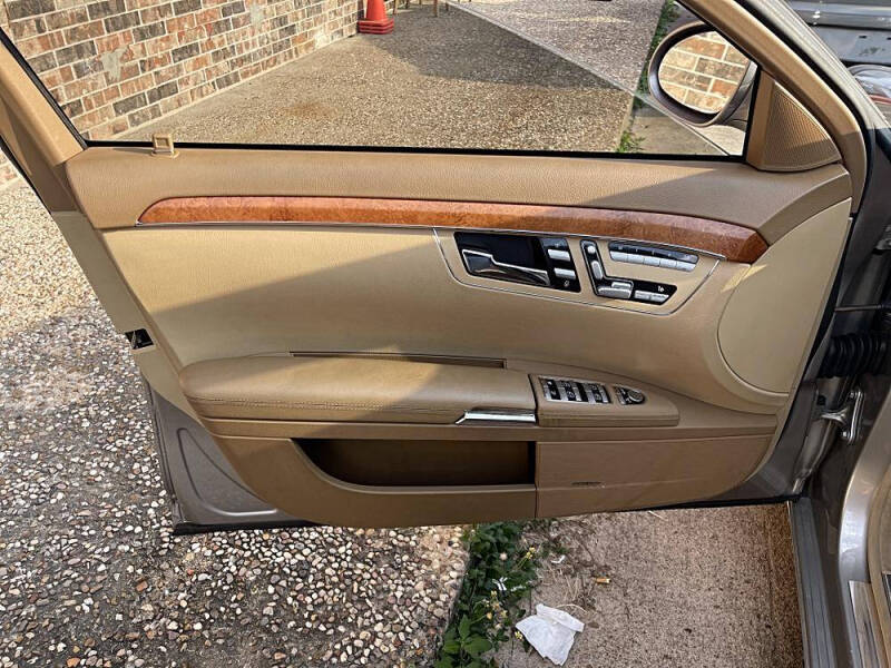 2007 Mercedes-Benz S-Class S 550