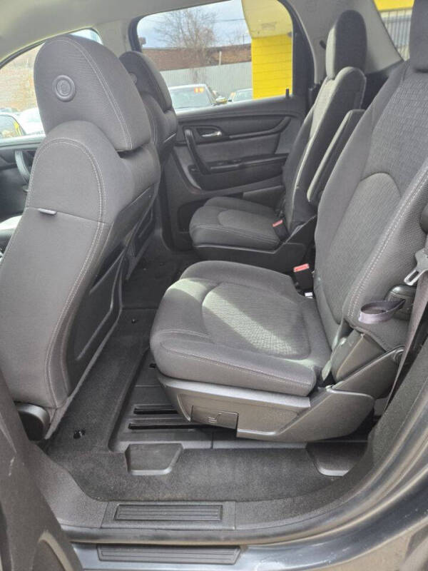 2013 GMC Acadia SLE-2