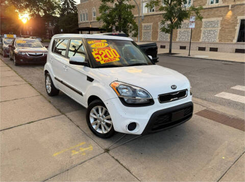 2013 Kia Soul +