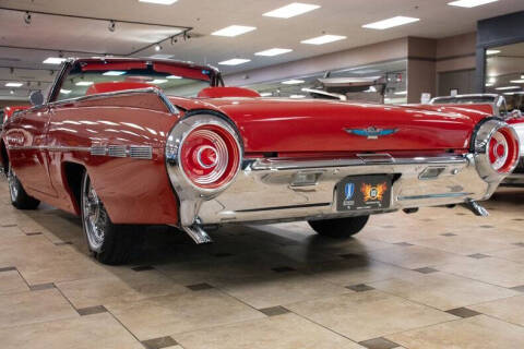 1962 Ford Thunderbird