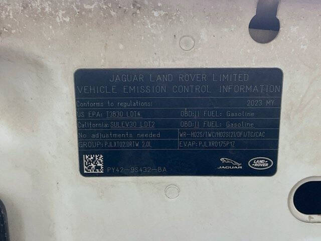 2023 Land Rover Discovery P300 S R-Dynamic