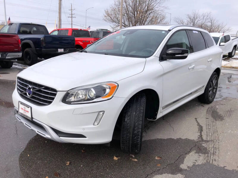 2017 Volvo XC60 T6 Dynamic