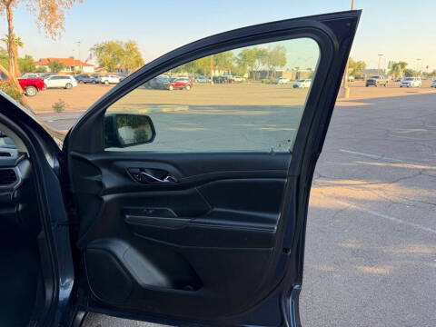 2019 GMC Acadia SLE-2