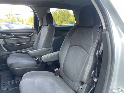 2015 GMC Acadia SLE-2